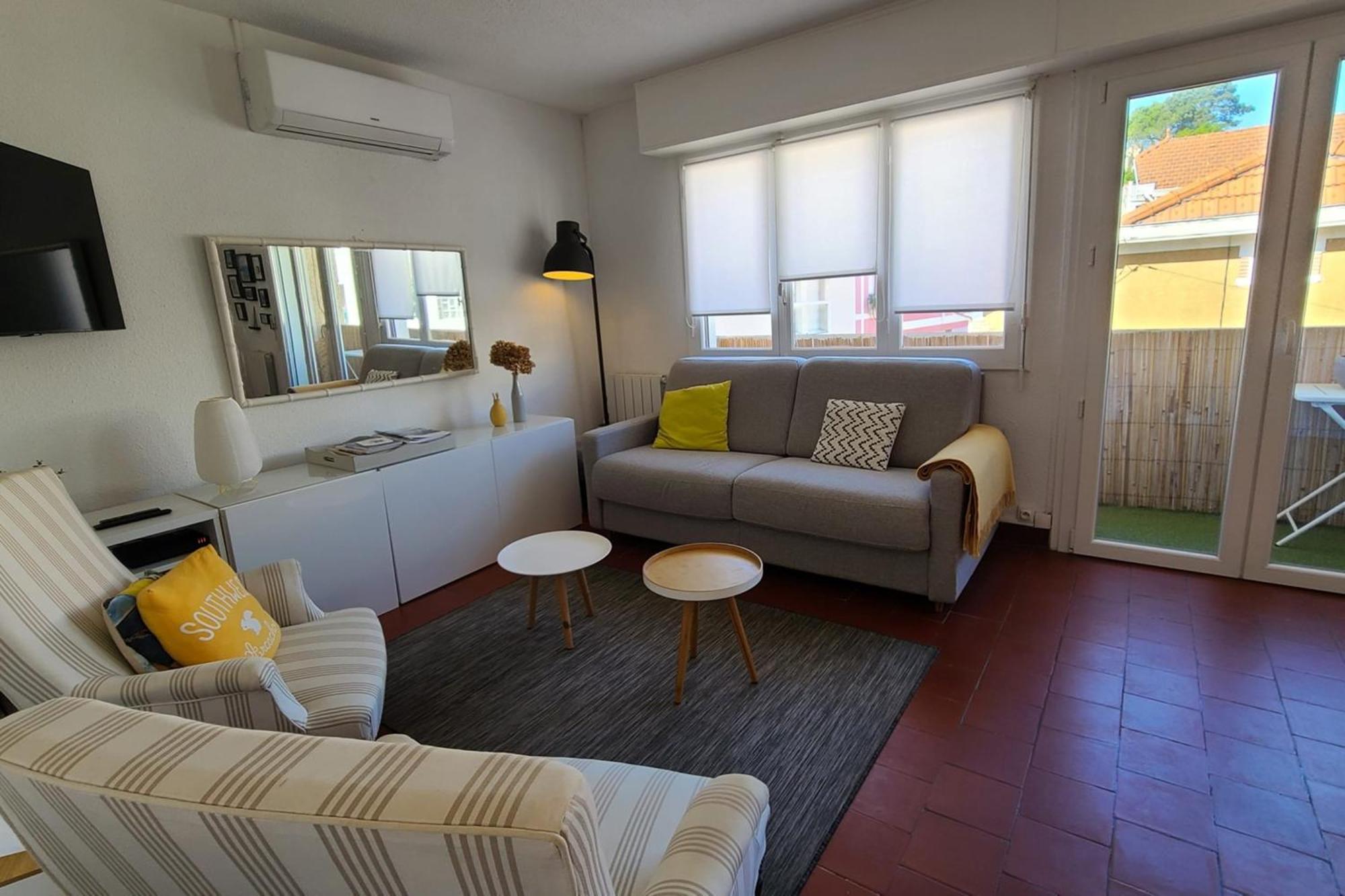 With Balcony Near The Sea Appartement
